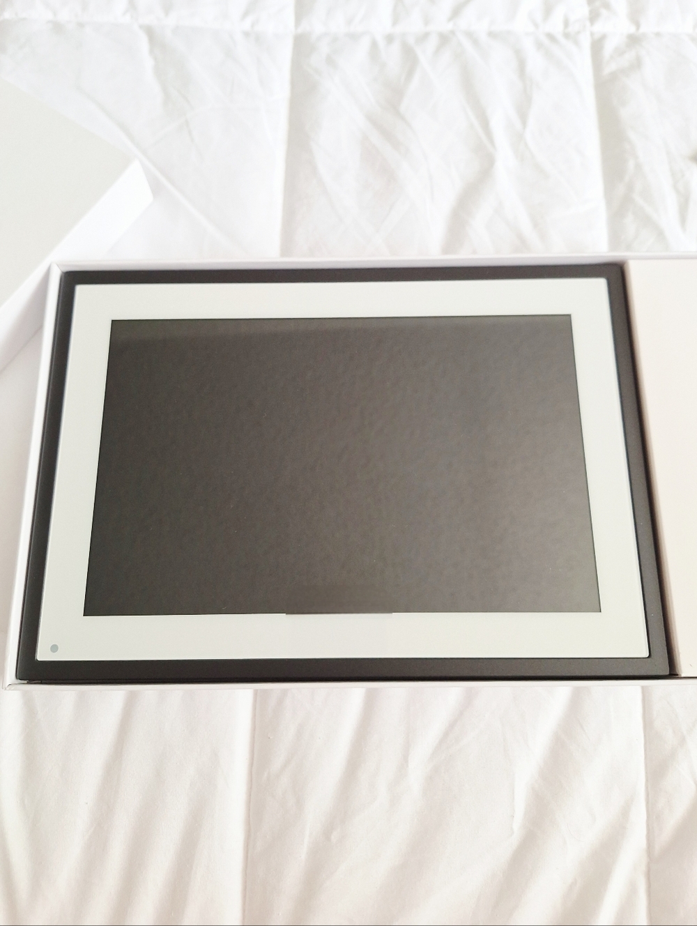 eCalendar 10.1 Inch Smart Electronic Desk Calendar - Black - Picture 8 of 15